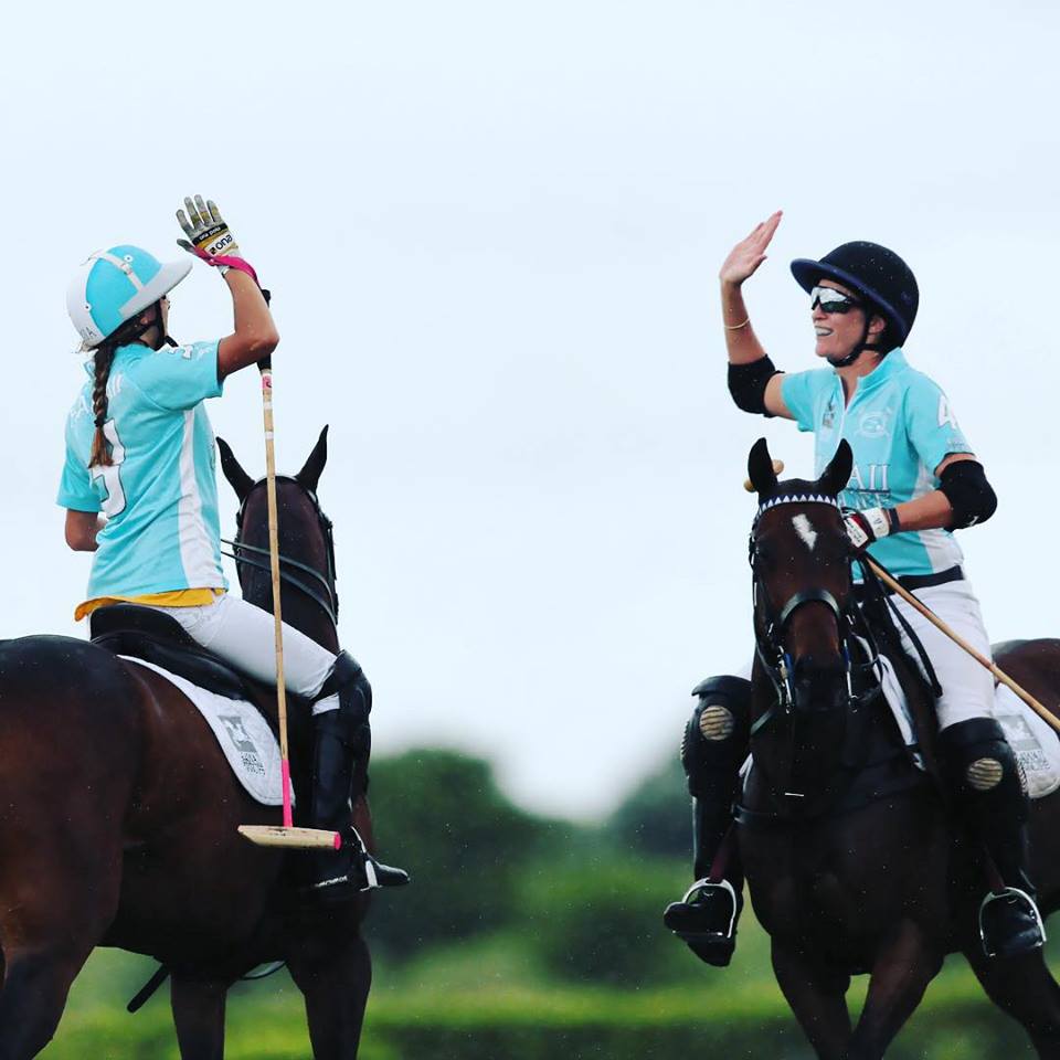 Tercer gran título que logran juntas Mia Cambiaso y Nina Clarkin. A los dos Abiertos de Palermo se le suma ahora la conquista del US Open Femenino con el equipo Hawaii Polo Life junto con Anja Jacobs y Pamela Flanagan.
Foto <a href="/HawaiiPololife/">HawaiiPoloLife</a> 
@miacambiaso <a href="/LaDolfinaok/">La Dolfina</a>