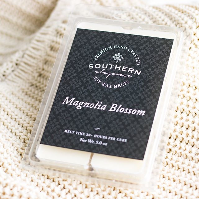 Your home will be filled with the majestic beauty of the magnolia tree with its long sweeping branches and magnificent white blossoms.
📸@mysquaredstyle
#SouthCarolina, 
#Mississippi
#Florida
#Alabama
#Georgia
#Louisiana
#Texas
#Virginia
#Arkansas
#Te… ift.tt/2up2LR9