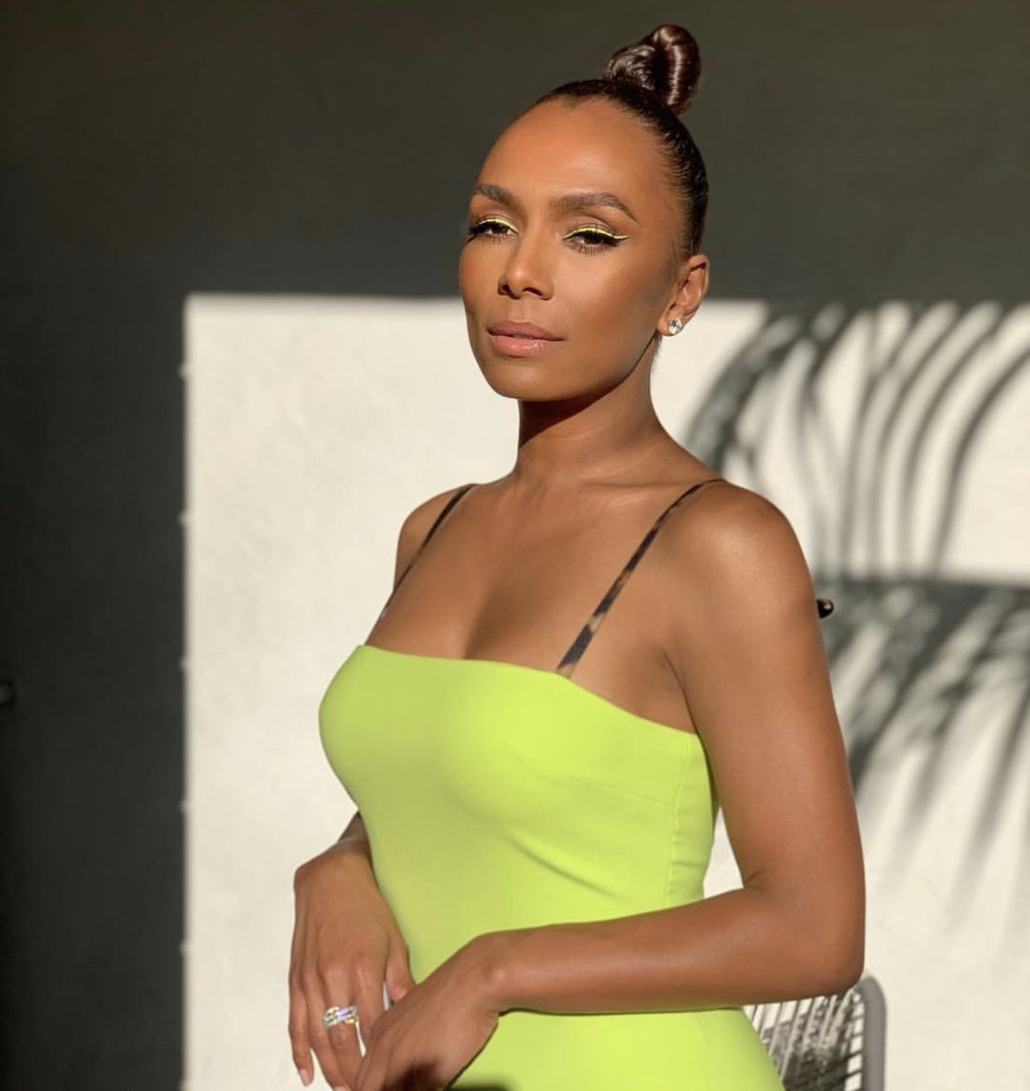 thetiarawillis's tweet photo. Janet Mock 💚 https://t.co/595drCLTXU