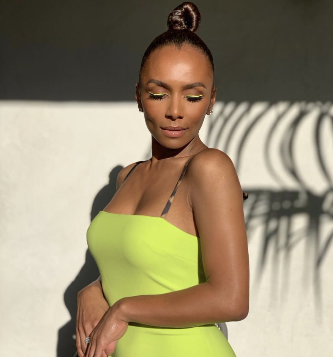 thetiarawillis's tweet photo. Janet Mock 💚 https://t.co/595drCLTXU