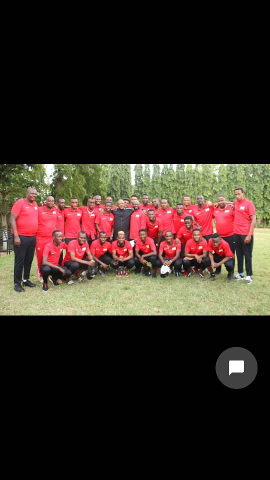 AllTwc's tweet photo. #IntambaMuRugamba #Intamba #BurundiVsGabon félicitations à l'équipe nationale du Burundi
#abarunditurashoboye💪
#burundi @AllTwc @ridiya94 @nishimwe_terry @BNdabashika @Ndabashikaemel1 @LitanganezaL @OliverTwista2  @IrakozeMylene @dr_remezo https://t.co/ouhgF5IbnN