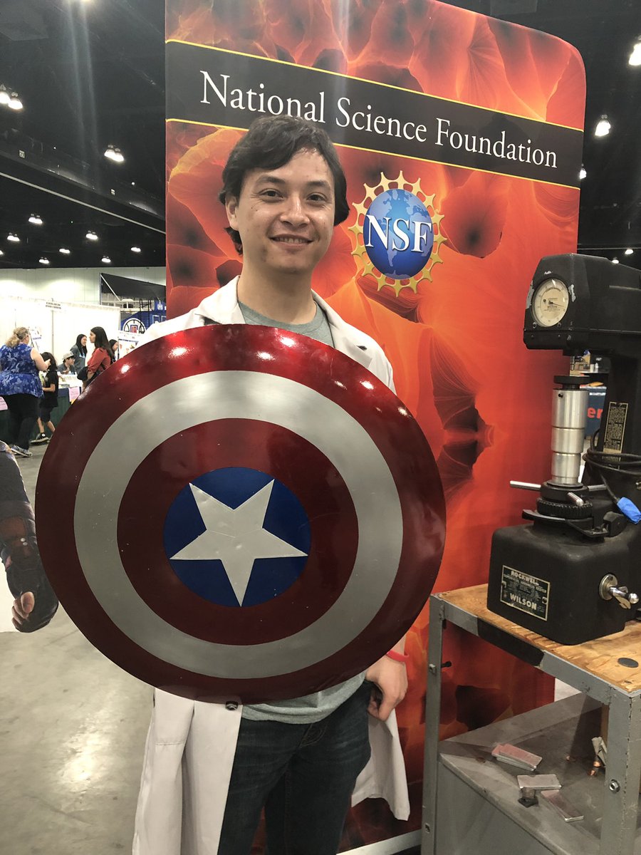 NSF is hanging at <a href="/USAScienceFest/">USASEF</a>  #ClippersSciFest today, talking about the science of superheroes with #NSFfunded <a href="/MathaudhuLab/">Mathaudhu Lab</a>