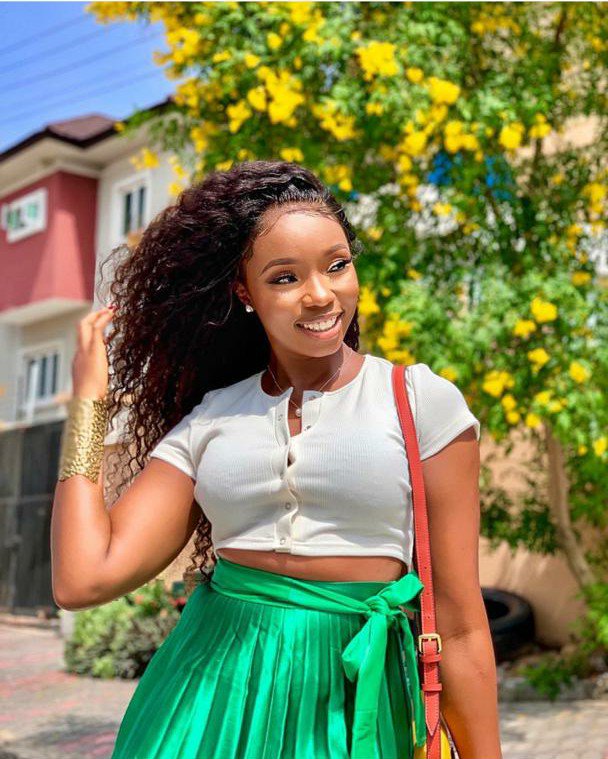 CrownedTreasure's tweet photo. #bbnaija I can't get over this smile and how ravishing you look Bam ❤❤❤❤❤
#DoubleWahalaReloaded #Bamteddy https://t.co/M5OAzsBWeL