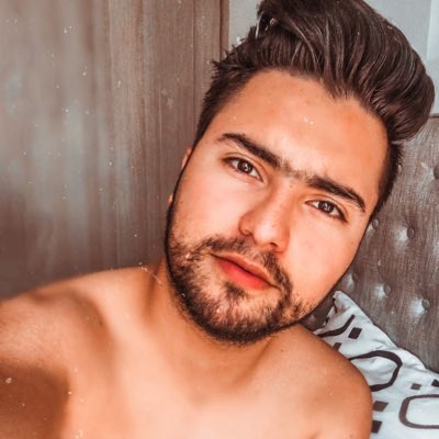 BryanVargasG's tweet photo. #NuevaFotoDePerfil https://t.co/YvWGGQXnEE
