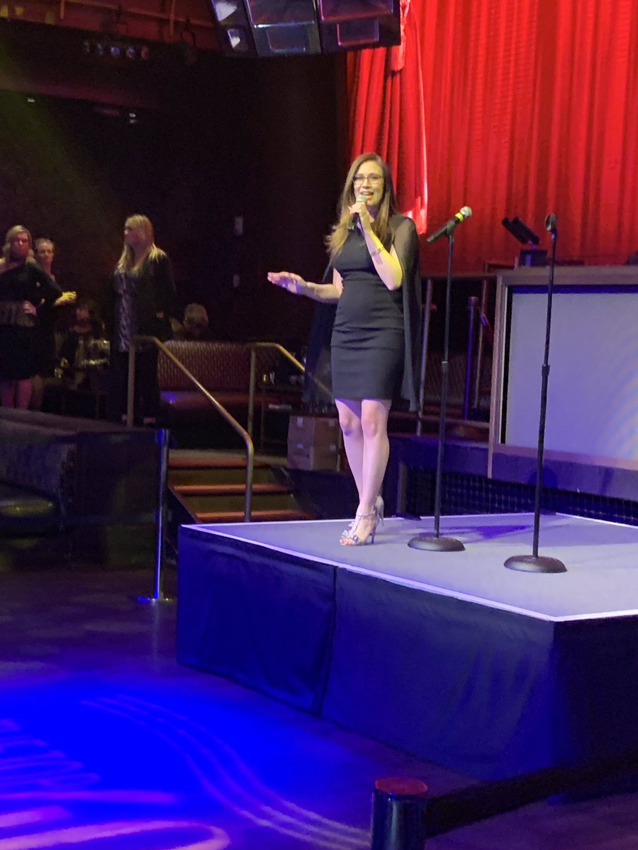 GoToWhitney's tweet photo. Had an excellent time Emceeing the 16th annual #Top40Under40 at @BorgataAC presented by the Greater #AtlanticCity #Jaycees and the #ACWeekly 🎤
#emcee #mc @GoToWhitney #thecitypulse #entertainmentreporter #celebritycorrespondent #reporter @VisitAC @CaesarsAC @oceanfirstbank https://t.co/0g9wWDAtvq