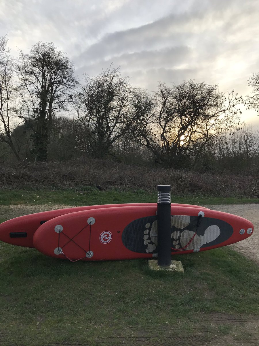 brakesandcakes's tweet image. Early morning walk, stand up paddle boarding at Foxton Locks, brew and dinner in the van... great day and still got @AngelaBarnes at @_thecookie yet 👍 #foxtonlocks #supping #getoutside @OSleisure