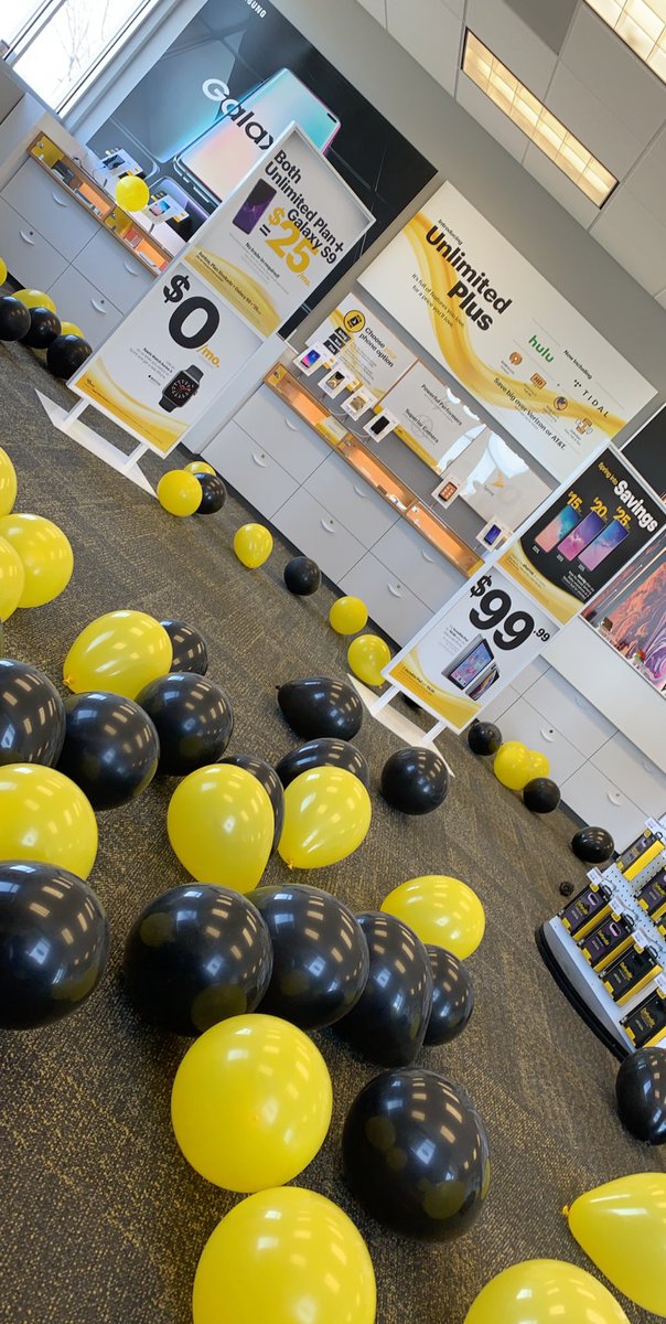 Sprint_Ottawa's tweet photo. We are ‘popping’ the question to you today! Come in and see what all you could win today! https://t.co/ush6Kf4cJj