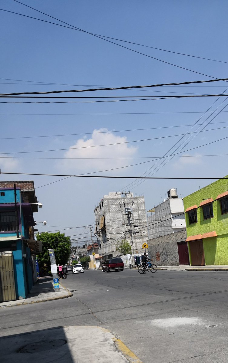 PAG_Ecatepec's tweet photo. @DDUyOPEcatepec puedes revisar que tenga permiso para construir esa cantidad de pisos en obra y permiso para ejecutar en esa zona.
Blvd. Fuego Nuevo Esq. Tenochtitlan, Cd. Azteca 2da Secc. #Ecatepec, Edoméx.
Cc: @Ecatepec @DJyCEcatepec @FerVilchisMx @GestionDelMazo https://t.co/5BgrBi8z33