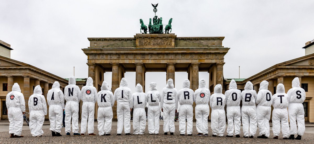 KillerRoboterSt's tweet image. Many Thanks to all the @BanKillerRobots Campaigners from all over the world for coming to #Berlin for this wounderful global meeting. #KillerRobotsGer loved to host you and we feel truely inspired by all the work everyone does. We will make that ban happen!!