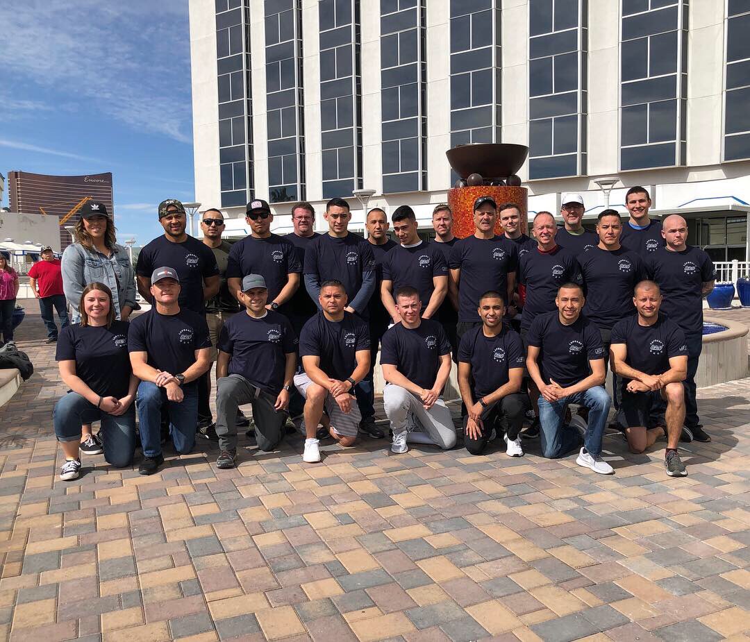 KernCoSheriff's tweet photo. #TeamKCSO #BakertoVegas
Today at 3pm (Saturday) our Baker to Vegas team takes off on the 120 mile run. 🏃🚔🚨
They will finish tomorrow, and you can also see the finish line live at https://t.co/Kvp2bcmuGD
Nearly 300 law enforcement teams from all over compete.
Go #TeamKCSO! https://t.co/QAJi7OR2kj