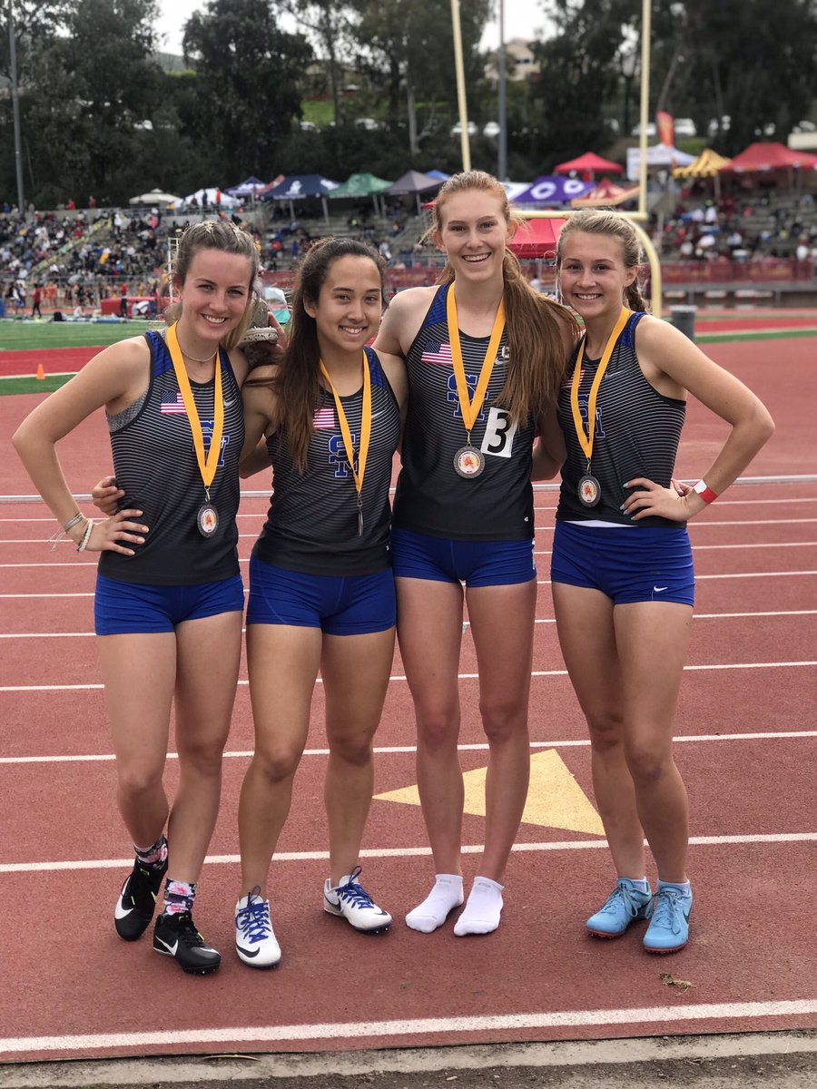 SMCHSTrack's tweet image. 🚨 SCHOOL RECORD 🚨 Girls 4x800 team of McKenna Bradley, Meagan Rowlett, Grace Slevin and @KendallSaeger smash the previous record of 9:41.84 from ‘04 with their 9:33.66 at the Mt. Carmel Invitational!! @PrepCalTrack @ocvarsity @SMCHSAthletics