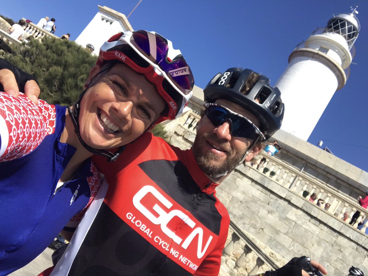 OttilieQ's tweet photo. Another awesome selfie to add to my wall of fame at OQ Service Course! The legend Joan Horrach!! βπ½πβΊοΈ #OQRideFast #OQServiceCourse #liveablock #pro #ciclista #ciclismo #amigos #Mallorca #legend #GCN @RideFastCoach @Kask_cycling https://t.co/pSVmxbd3c4