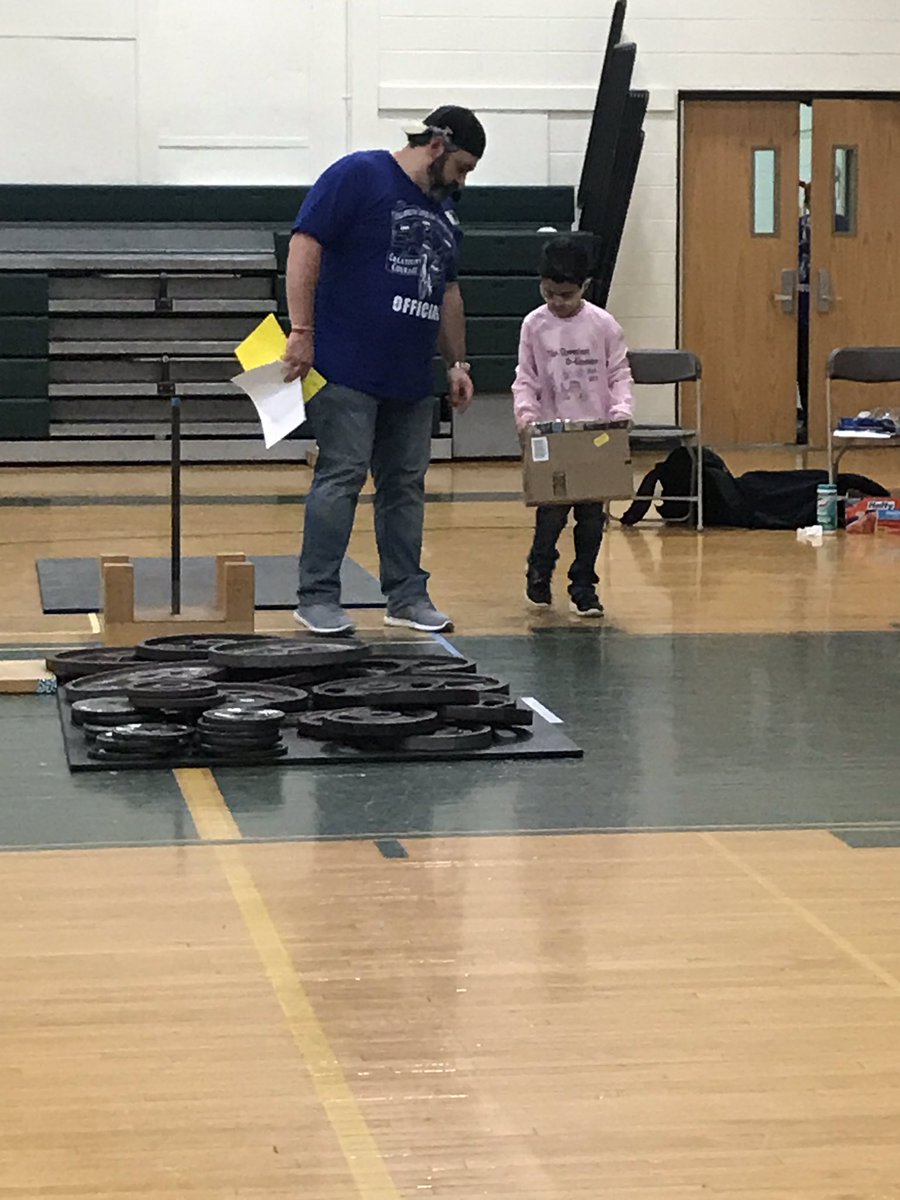 Afigdaniel's tweet photo. Participating in #njdi today! The enthusiasm of kids to present solutions to science challenges in the form of drama is a testament to how working in groups in interdisciplinary collaborative ways works best! https://t.co/0wgzOmTfOK