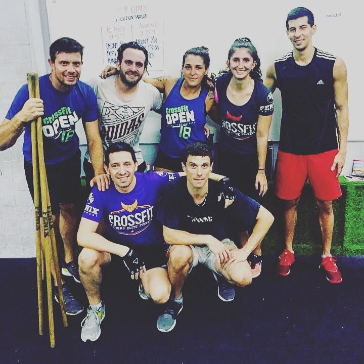 CrossFitKorvo's tweet photo. Sea lunes, feriado o fin de semana, nunca dejes de moverte. https://t.co/iHra3wdmDN
