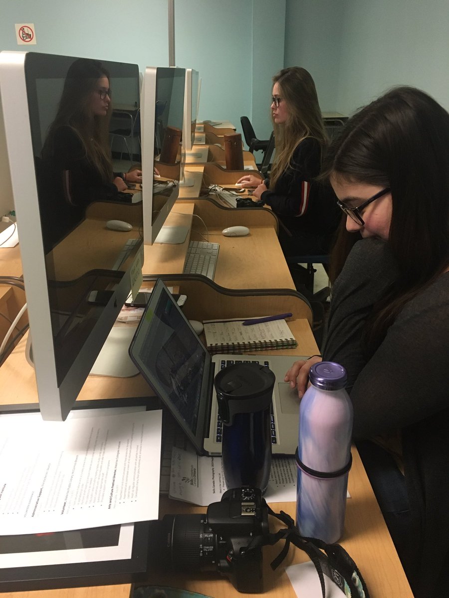 msSGruber's tweet image. #SkillsCanada Photography competition is underway @ConestogaC thank you for being such gracious hosts and for judging the competition. @rob_waldeck @MissP186 @ECI_Events @fhcitrojans @EastwoodArts SSS, WCI,