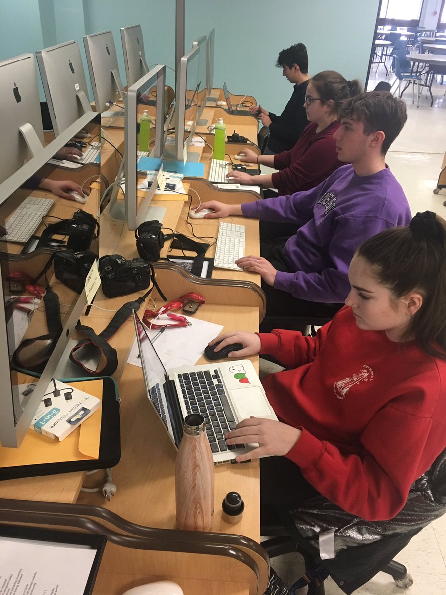 msSGruber's tweet image. #SkillsCanada Photography competition is underway @ConestogaC thank you for being such gracious hosts and for judging the competition. @rob_waldeck @MissP186 @ECI_Events @fhcitrojans @EastwoodArts SSS, WCI,