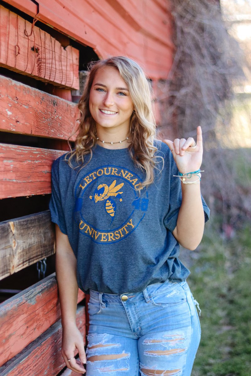 hunterMhandley's tweet photo. I am extremely excited to announce that I have verbally committed to continue my academic and softball career at Letourneau University!! Go Yellow Jackets 🐝 #FearTheSting https://t.co/ytRJi0h7ag