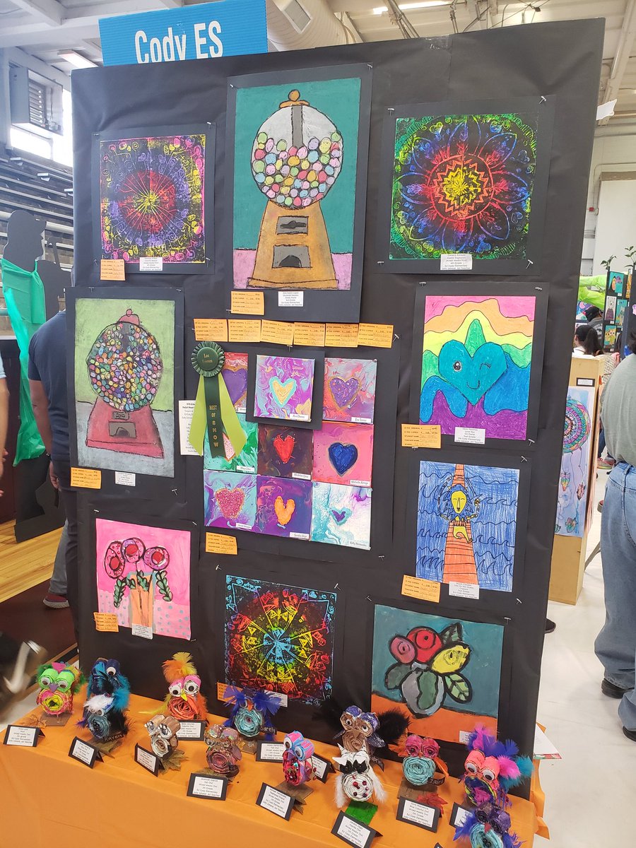 rocksyhuerta's tweet photo. Awesome Art work from our Cody students -LosLeones Art Show #ThisIsNorthside #NISDcody #NISD @sallysartroom https://t.co/VkKEg9hXD2