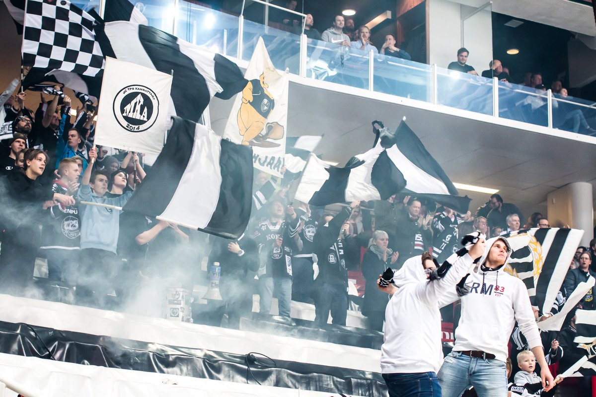 HCTPS's tweet photo. Kiitos @mka_2014! Emme olisi voineet parempaa tukea toivoa. Ja toivo kuolee viimeisenä! Maanantaina jatketaan! #HCTPS #Turku #Liiga https://t.co/k7kpNOd9fu