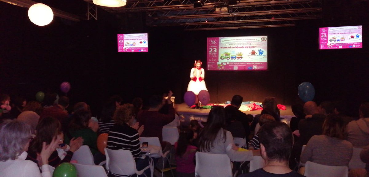 CEARMadrid's tweet photo. Las compañeras de CEAR en #Fuenlabrada y las familias acogidas en el municipio también han disfrutado hoy de la fiesta #UnMundoDeColor contra la discriminación racial y étnica https://t.co/N9kEUDwapv