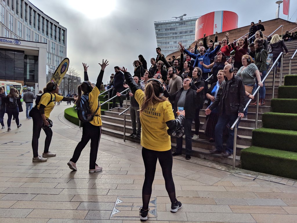 🎤 Singing out loud! <a href="/silentadv/">Silent Adventures</a> doing silent disco tours of #Liverpool
