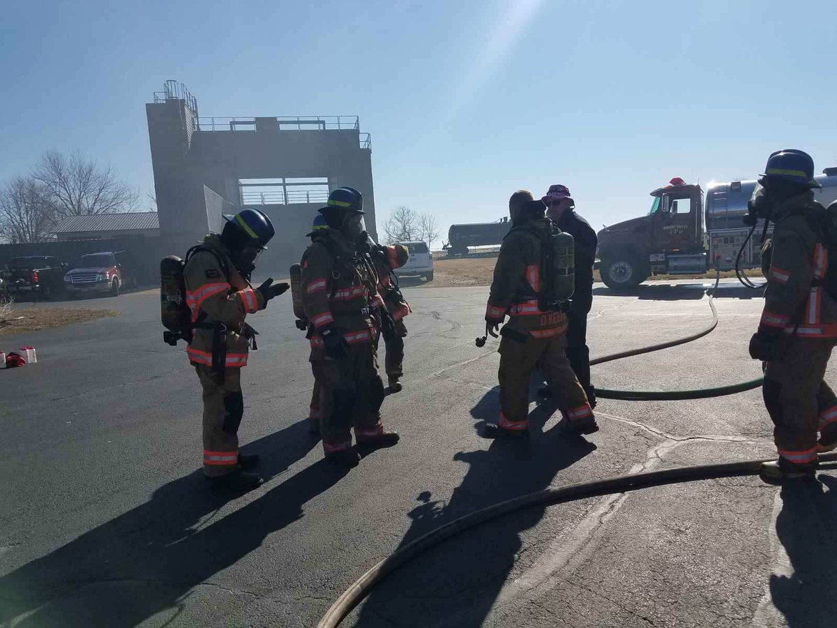 ExplorerPost413's tweet image. Today the @RockfordFire @ExplorerPost413 is at Cherry Valley Fire at the @IFSI Regional #FireExplorers training event. Learn more about our Explorer Post at rockfordil.gov/city-departmen…