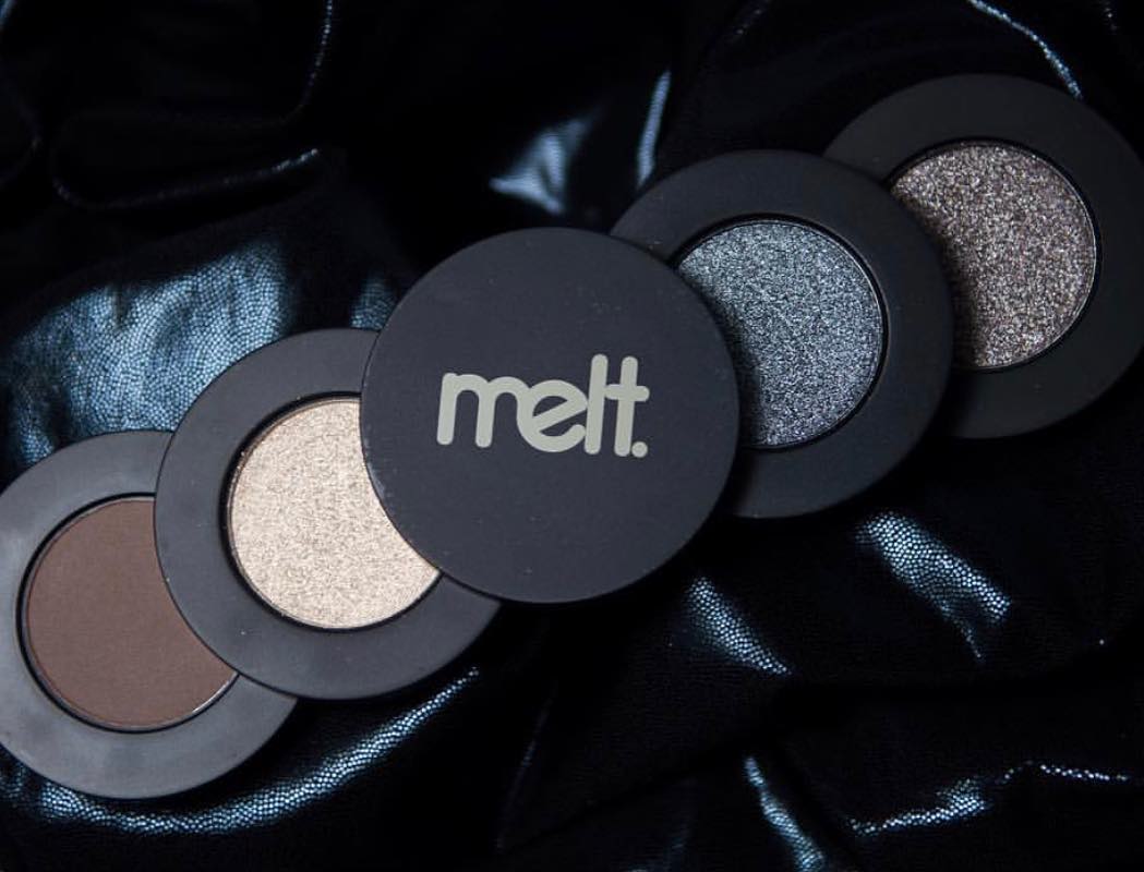 frugowl's tweet photo. Earn rewards and try products, get link here: @frugowl
-
#cosmetics #makeup #beauty
-
From: @meltcosmetics: Smoked Gun Metal eyes here we come 🖤💙💨💨💨 @lisaaa.yodice 
#meltcosmetics #meltgunmetal https://t.co/ZCKJdMNI1z