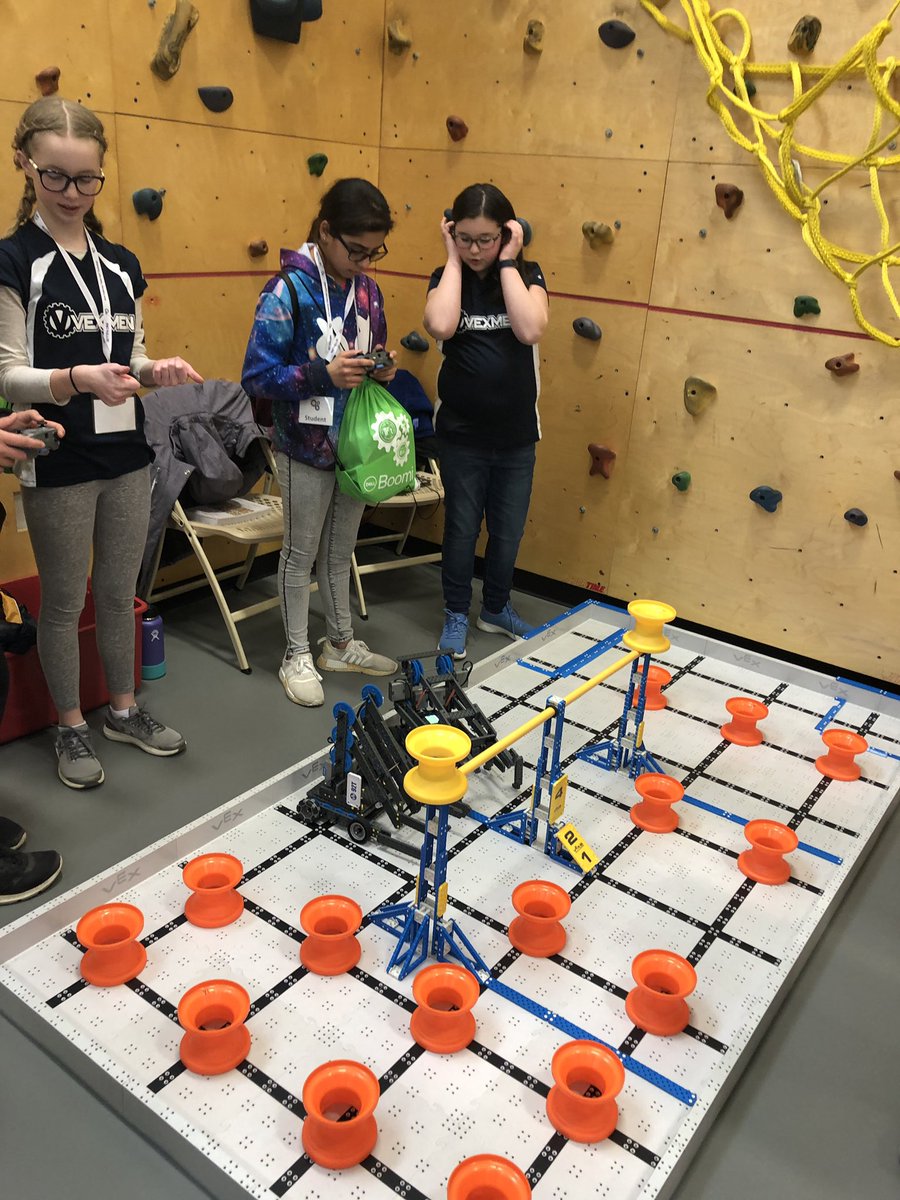 Luis M Colmenares tweet media