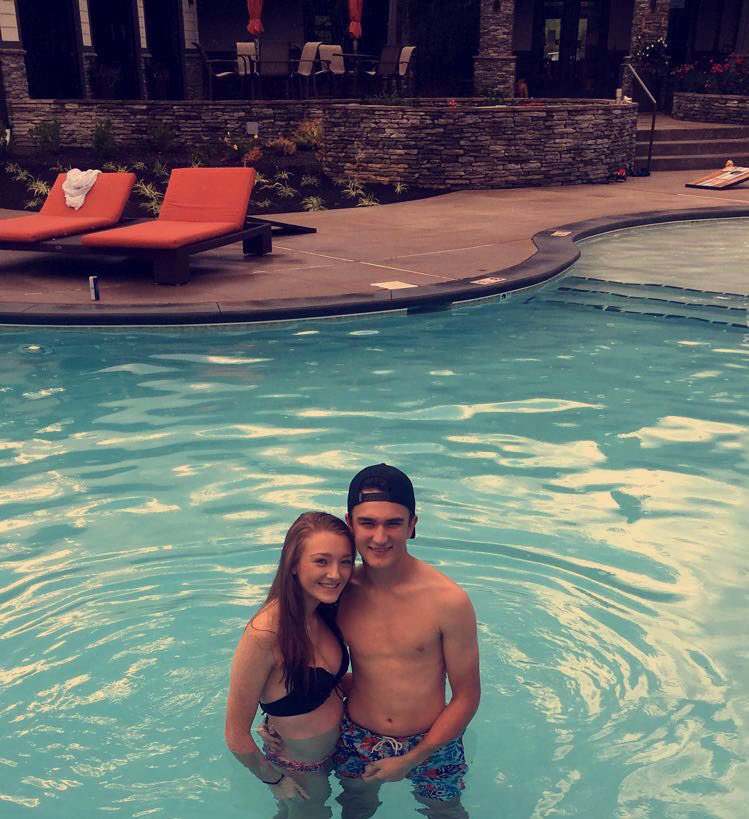HannaBeeler's tweet photo. Happy Birthday to the biggest pain in the butt for 3 years now. be safe🤩🔞🔞 #brat #hatehaterelationship https://t.co/E0cNxHKXYK