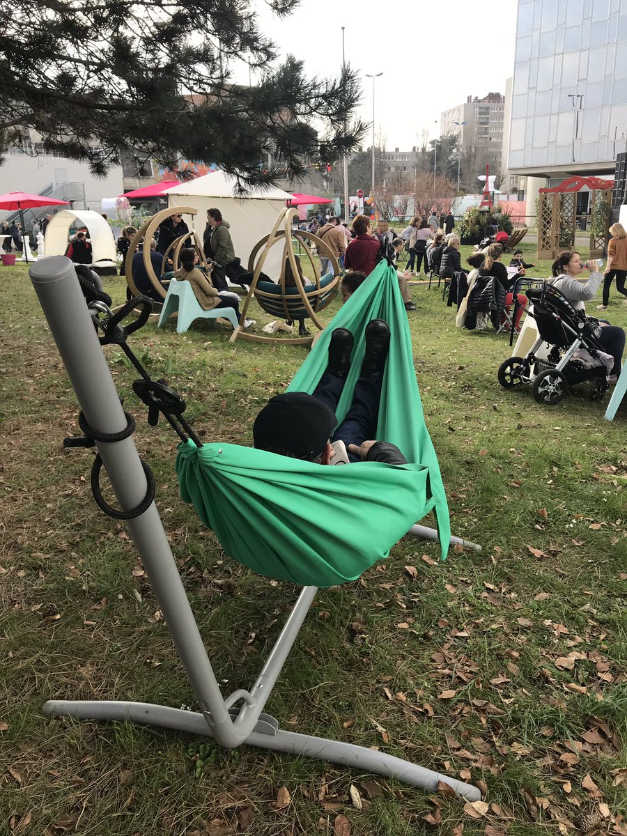 MHAmiable's tweet photo. #Bagneux fête du printemps aux #Mathurins! Une journée de découverte des projets architecturaux, d’espaces familiaux et de concerts! @VilledeBagneux https://t.co/ieckL2TbP5