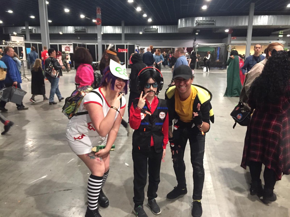 its_Montea's tweet photo. When you are @dutchcomiccon and you meet, The Myth, The Legend, The 2 Times @drdisrespect himself!! Although doc i thought you were taller, still awesome meeting you 😎👊🏼✌🏼 https://t.co/XQOPtvPIm4