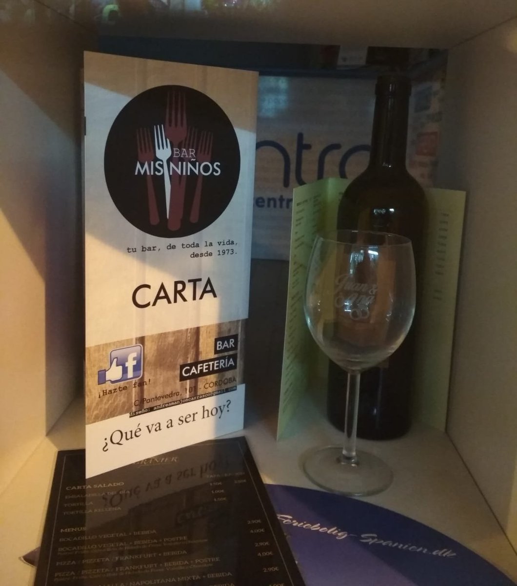 artdytore's tweet photo. ¡Gracias a @copicentro por exponerme en #Córdoba! Estoy muy orgullosa particularmente de este diseño, muchas gracias 😃 #DiseñoGráfico https://t.co/uoUDI3im2n