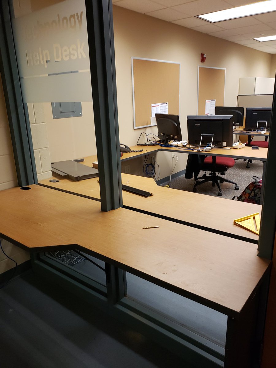 StritchCEEI's tweet photo. The Technology Help desk is starting to come together. So excited for all of the updates. #thd #cardinalstritch https://t.co/HrxGs491uZ