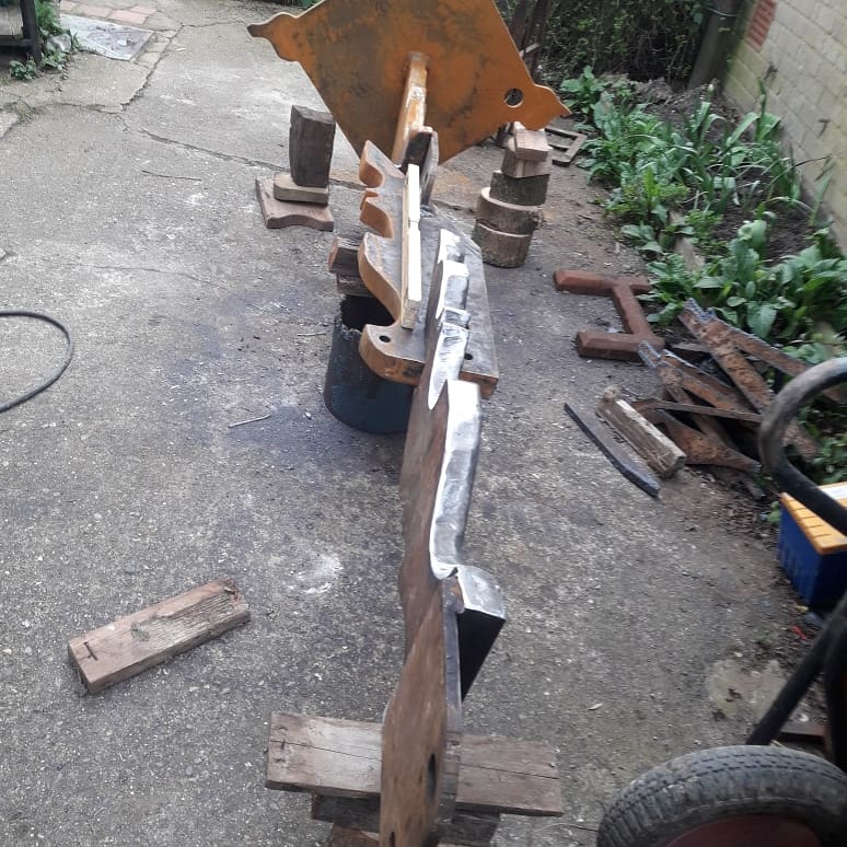MarkGoodchild7's tweet photo. #Sculpture #heads #art #contemporaryart #abstractart #industrial #inspiration #easter island heads #3rd&4th head #fettled #tacked #BigFatDirtyWelding🇬🇧 https://t.co/YZLoUeA7md