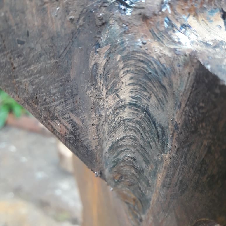 MarkGoodchild7's tweet photo. #Sculpture #heads #art #contemporaryart #abstractart #industrial #inspiration #easter island heads #3rd&4th head #fettled #tacked #BigFatDirtyWelding🇬🇧 https://t.co/YZLoUeA7md
