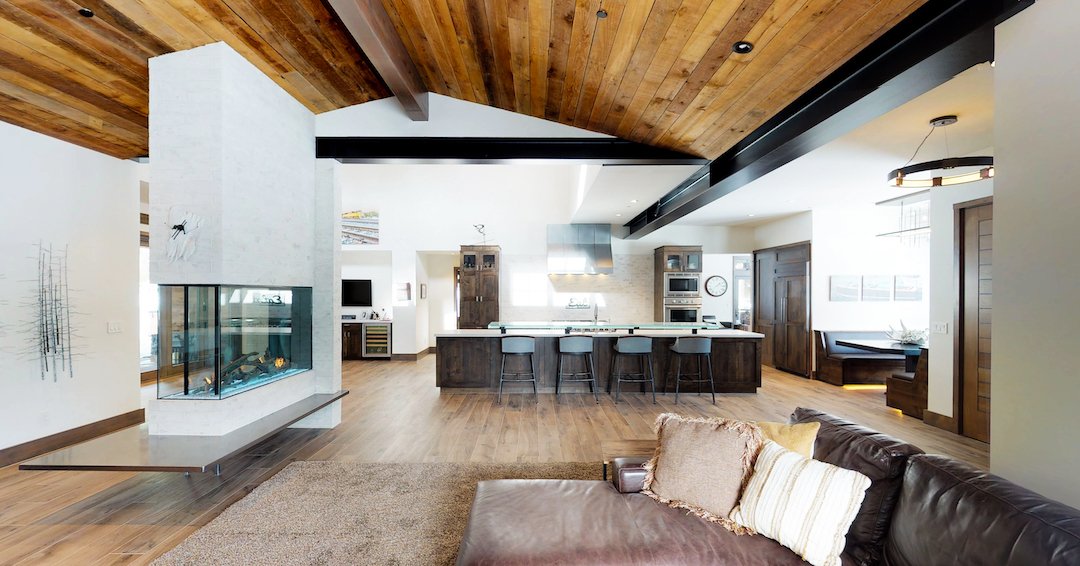 g2dimages's tweet photo. The best way to showoff this open concept is to allow your viewers to walkthrough it themselves. Check out how a VR walkthrough from  G²D can work for your property #letsgosee #g2dimages #photography #matterport #msp #realestate #realestatephotograph#VRwalkthrough #virtualreality https://t.co/r8YBt49qgu