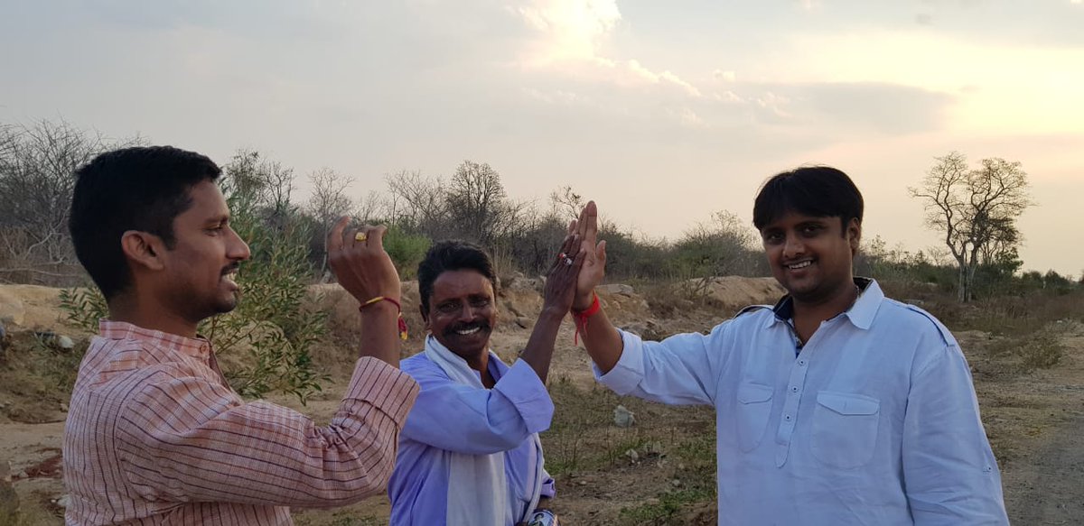 BhandariJacky's tweet photo. Canversing for @KVishReddy at #Chevlla Parliament HiFi style
#VoteForTheChange #TelanganaLoksabhaElections2019 #VoteForTelanganaVoice #VoiceOfTelangana @IYC @Allavaru @keshavyadaviyc @srinivasiyc @JebiMather @AnilTpyc @AbrahamRoyMani @Hassan_tnpyc https://t.co/WVh7ObjMVR