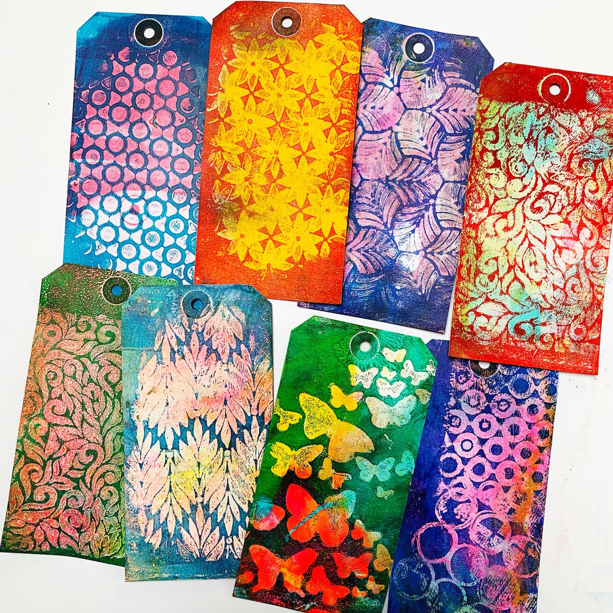 GelliArts's tweet photo. Have you seen the new blog by Birgit Koopsen yet? Birgit shows us a fun resist technique using gel plates and vaseline! Read the full tutorial on the blog: https://t.co/z7HYg3fU6S ๐ท: @birgit_koopsen #GelliArts #GelliPlate #Printmaking #Printmaker #GelPrinting #AddictedToGelli https://t.co/vMoep0PLPs