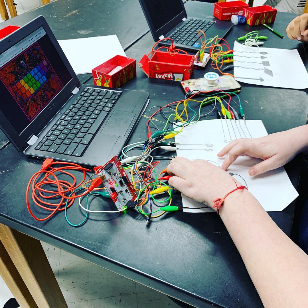 cobracrew's tweet photo. From the “Sketch it,Play it” to the final “Design Challenge” this has been one awesome week with Our Makey Makey and Scratch coding/programing in physical science. Nice send off to Spring Break! @GHSCareerTech @GuntersvilleHS https://t.co/HDTPYU2ZkS