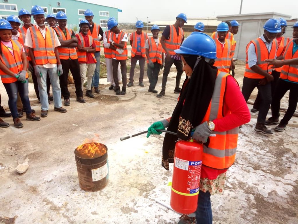 bluecamelenergy's tweet photo. @Sterling_Bankng takes the lead in capacity building &amp; Job creation in the Renewable Energy space as it partners with @bluecamelenergy to deliver world class training on scholarship basis, this training is happening in Kaduna. @GovKaduna @kdkapsco @Kadstep @InvestKaduna https://t.co/6TX7Nb6xtb