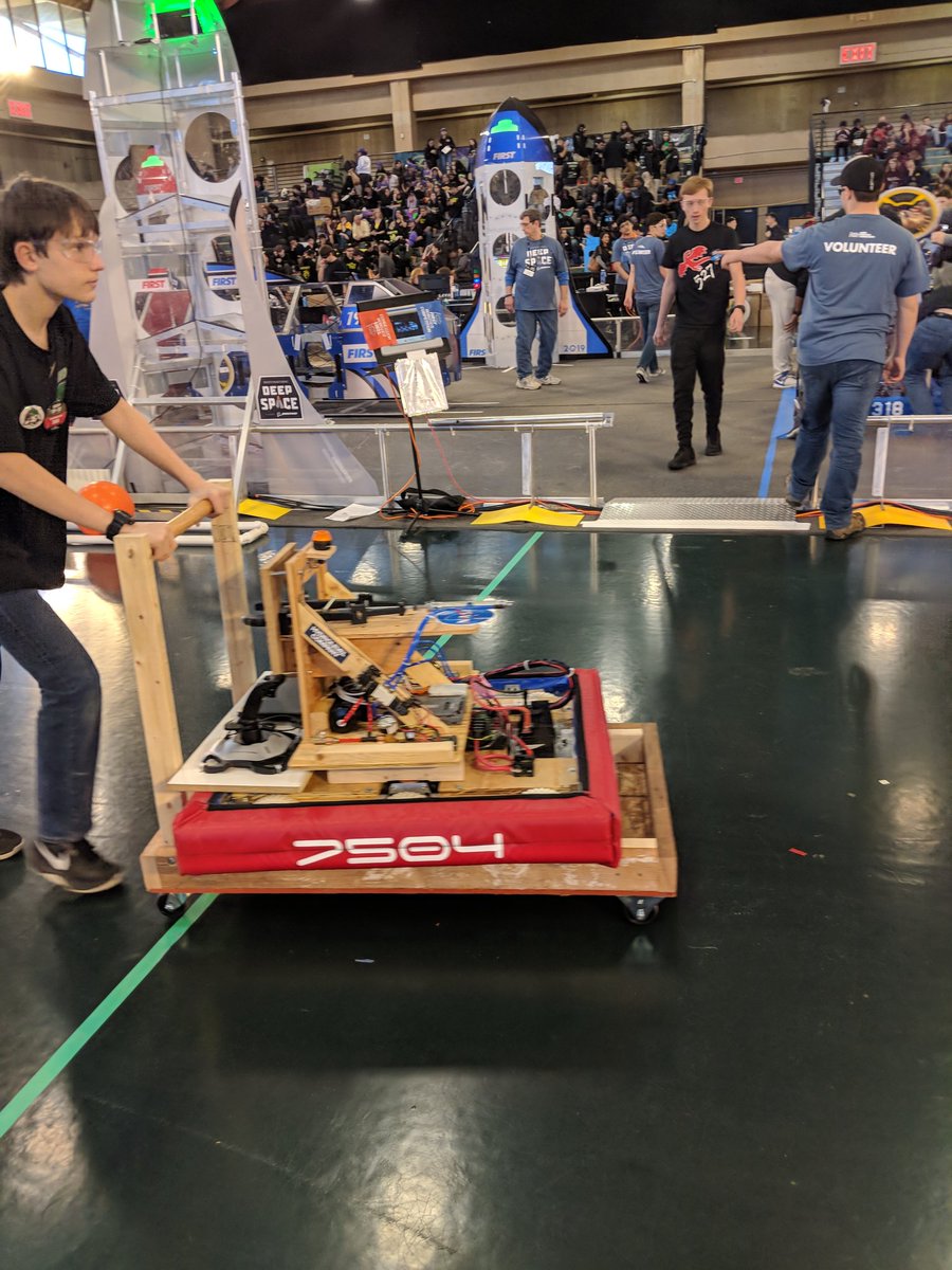 GHouse354's tweet image. Thanks for sailing with us @teamdrift4091 and @cybearbots! We made a great team @firsthudvalley #DestinationDeepSpace #nycfirst #omgrobots