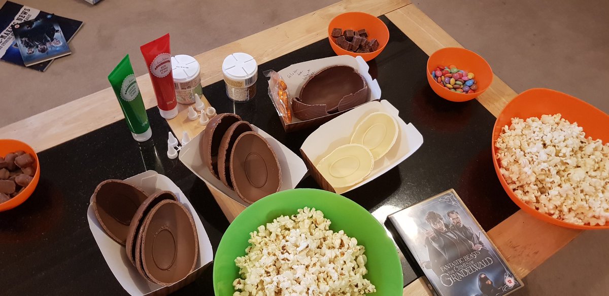 WycombeWeekends's tweet photo. Movie night and Easter Egg decorating in Butler House tonight! #weekendsatwycombe #iloveboarding #fantasticbeasts https://t.co/nb8doOApxE