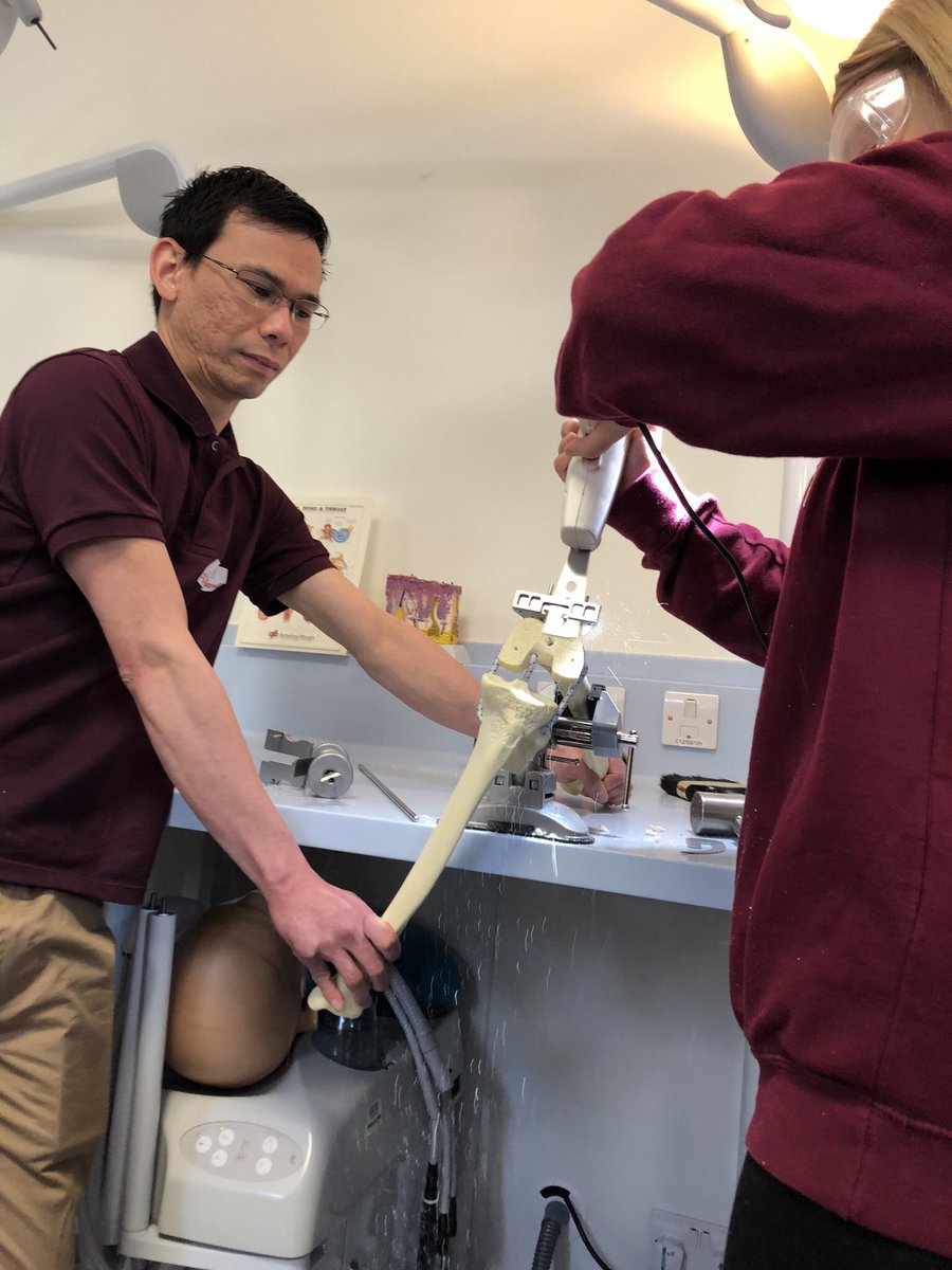 11ldye's tweet photo. Genesis II total knee replacement training day @NNUH Thanks to @surgasst441 for the support with lectures &amp; during the practical &amp; to @SmithNephewPLC  for training equipment &amp; lunch! 👍 @SaferSurgeryUK @NurseEdUK @PDandE_NNUHFT @PeriopRCN https://t.co/zkFgvCzP5s