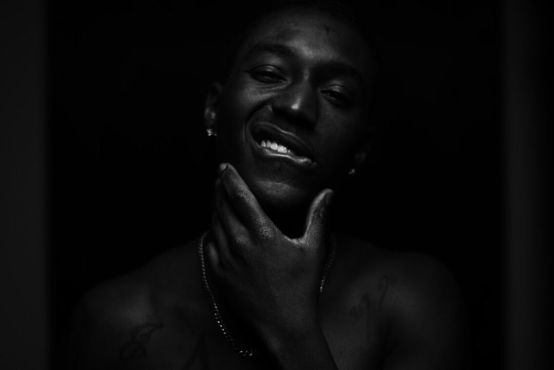Carri__G's tweet photo. I’m African American.! I’m black as the heart of a fucking Aryan. https://t.co/FTmpzCrsve