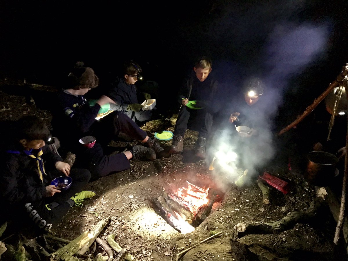 8thNorwich's tweet photo. Fab 1st day at the Even Wilder Camp #bushcraft #scoutingisfun @norfolkscouts @UKScouting https://t.co/TrIEaEyTmu