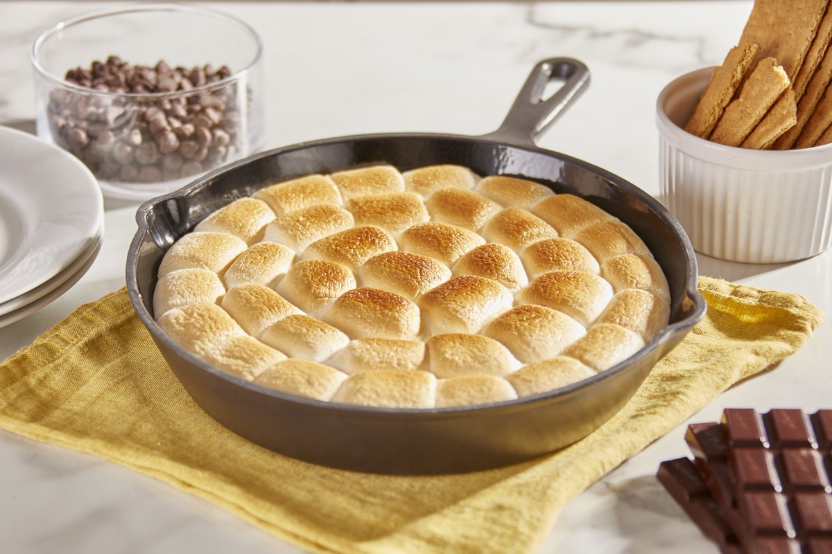 gzchef's tweet image. We’re back! Tomorrow’s another big day, I’ll be going live on @QVC from 9-11am, noon-5pm and 10pm-midnight with my cast iron collection! Be sure to tune in to get your hands on one of these babies. #ProForHome #ZakarianCollection #QVC #NonStickCastIron #teamzakarian