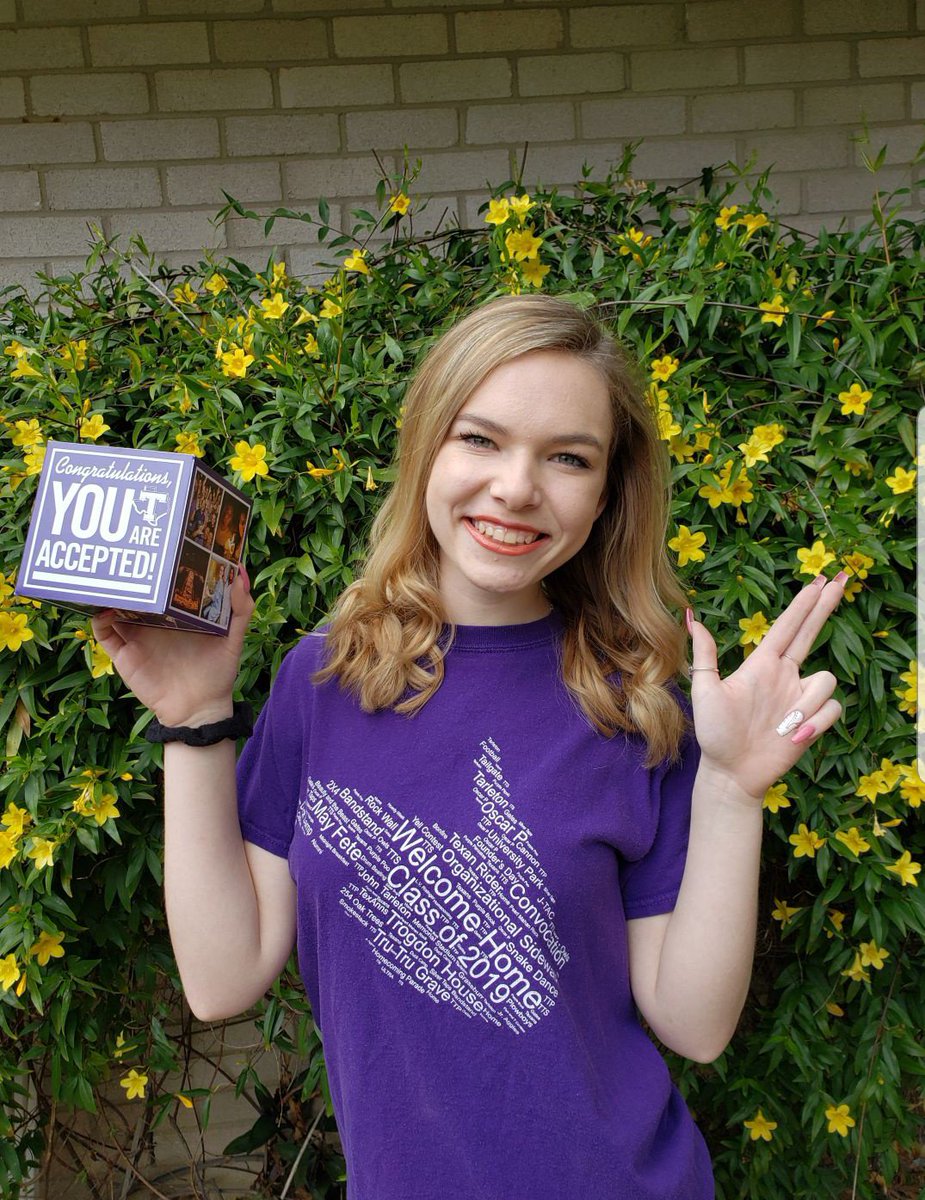 ashley28nichole's tweet image. Stephenville ain&apos;t ready💜 #tarletoncube