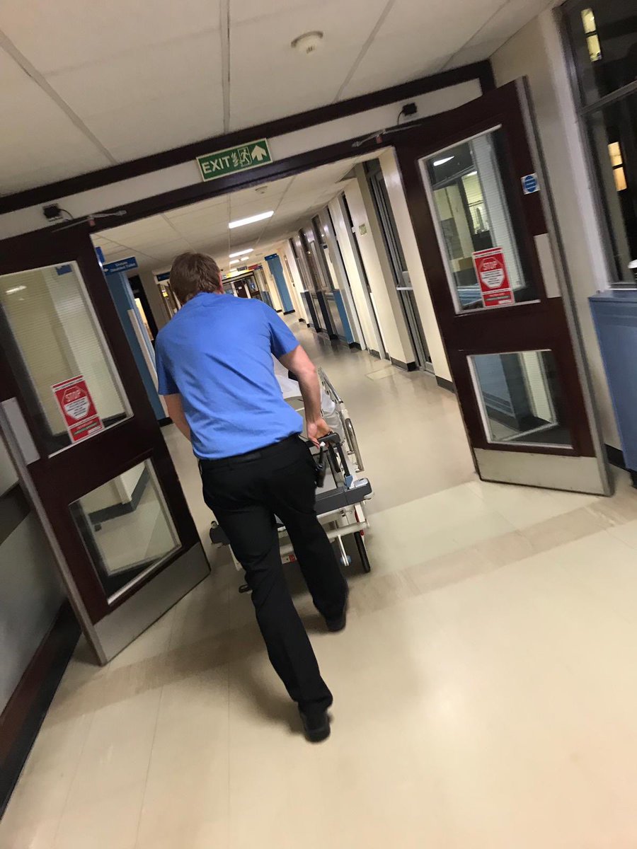 nursejah1's tweet photo. @EmmaeHardwick @KelsonphotoKL @KingsLynnLive @TeamQEH Our team are working hard tonight @JamesPagetNHS #porters #essentialteam https://t.co/dzzvir2Sp3