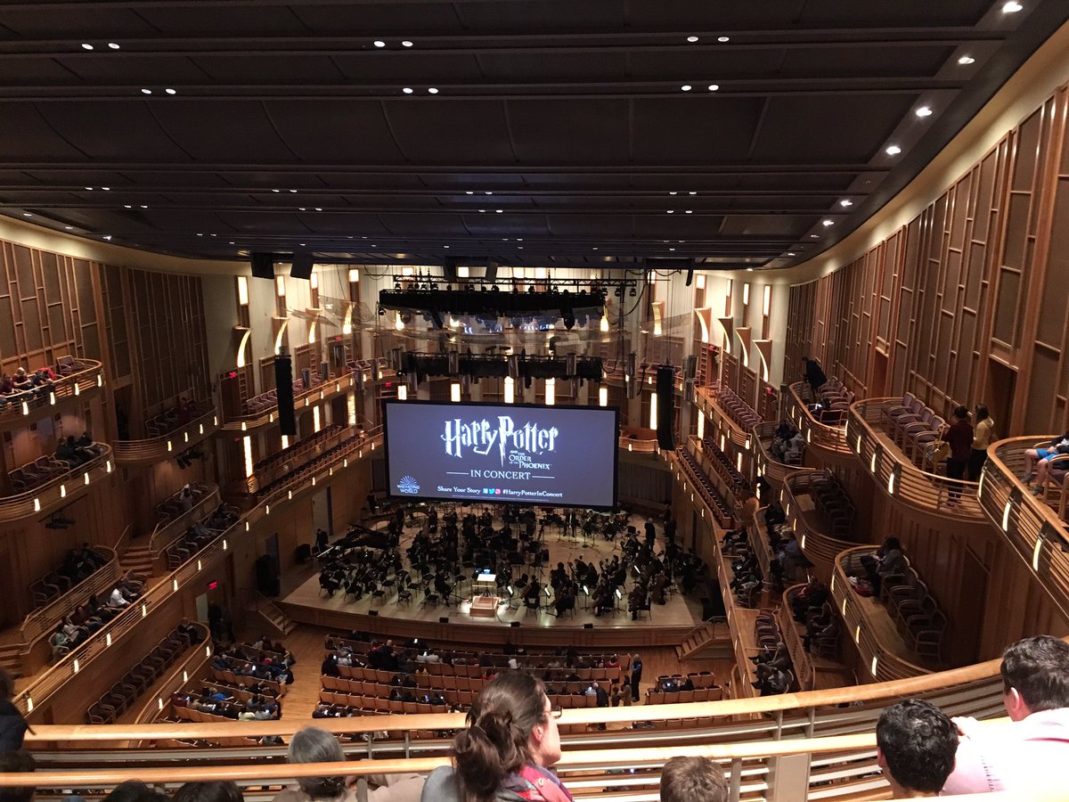 #HarryPotterInConcert❤️❤️❤️👏👏👏👏👏the orchestra is so good and so perfectly in time with the movie a couple times I forgot it was live. Well done BSO!!!!