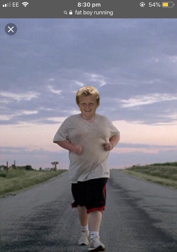 Good luck to my best butty running the half marathon tomorrow <a href="/Samdavie3390/">Sam Davies</a> enjoy the experience bro